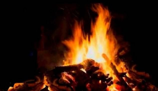 विष्णू पुराणात याचं कारण दिलेलं आहे. रात्रीच्या वेळी चुकूनही स्मशानाच्या आसपास नये असं विष्णू पुराणात सांगितलेलं आहे. मान्यतेनुसार स्मशानभूमीच्या आजूबाजूला नकारात्मक ऊर्जा असते.