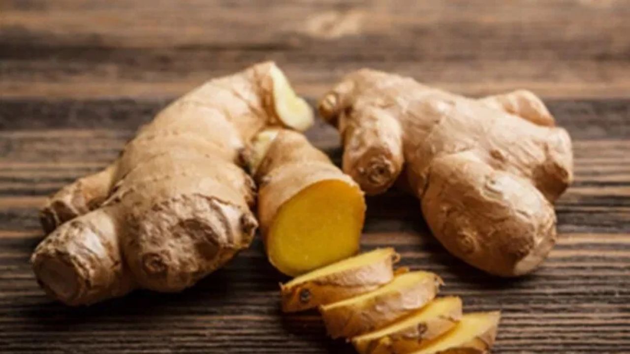 2 आठवडे दररोज आले खाल्ले तर काय होईल? आहेत खूपच आश्चर्यकारक फायदे 2 आठवडे दररोज आले खाल्ले तर काय होईल? आहेत खूपच आश्चर्यकारक फायदे