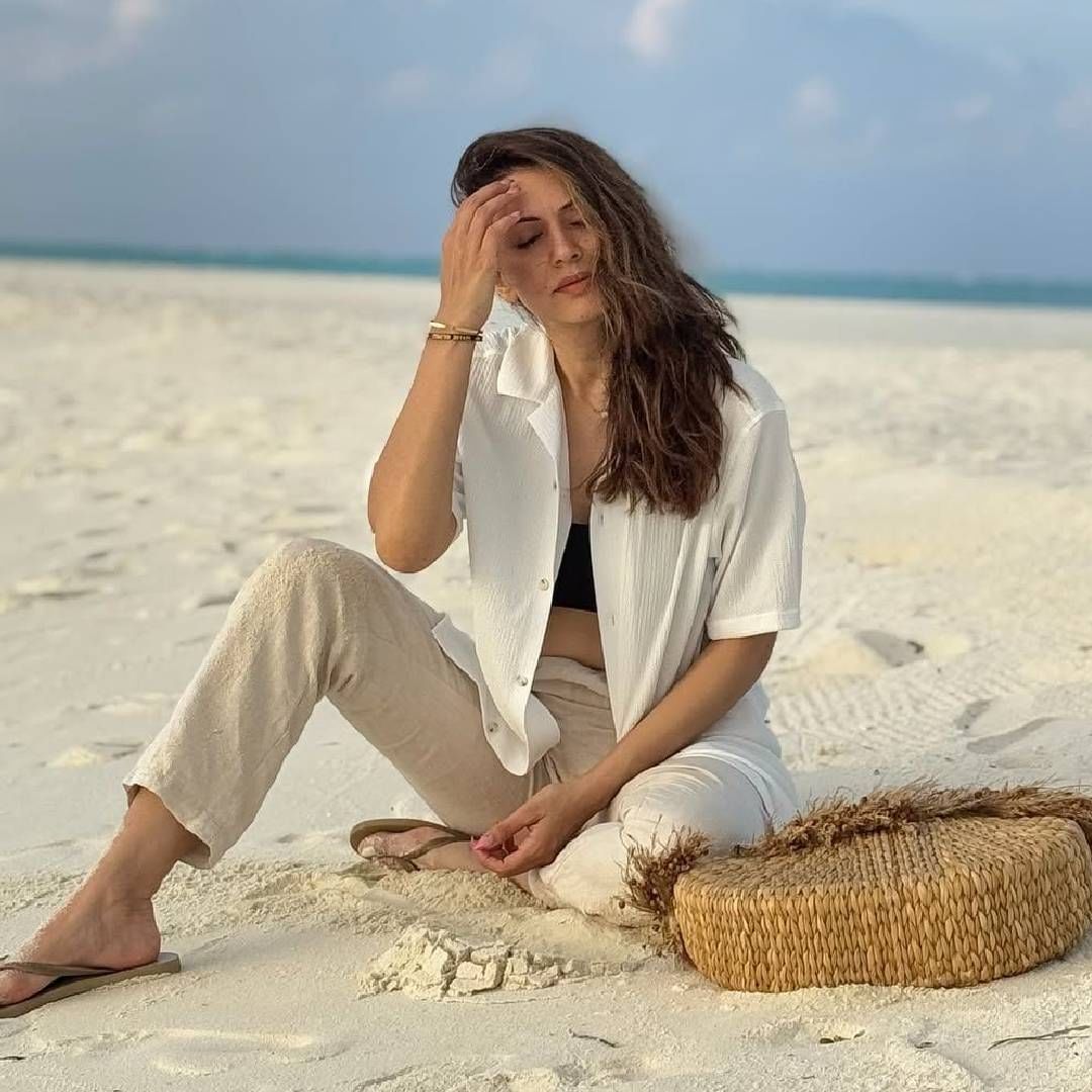 वेगळं राहिल्यानंतरही या दोघांमधील भांडणं कमी झाली नाहीत. अखेर हंसिका तिचं घर सोडून आईसोबत राहायला गेली. याप्रकरणी अद्याप हंसिकाने कोणतीच प्रतिक्रिया दिली नाही. 
