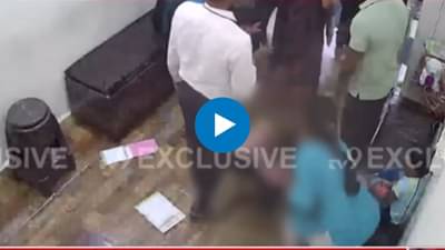 पोटात लाथाबुक्क्या मारल्या, केस ओढले अन्.. ; मराठी तरुणीला परप्रांतीयाकडून मारहाण | VIDEO