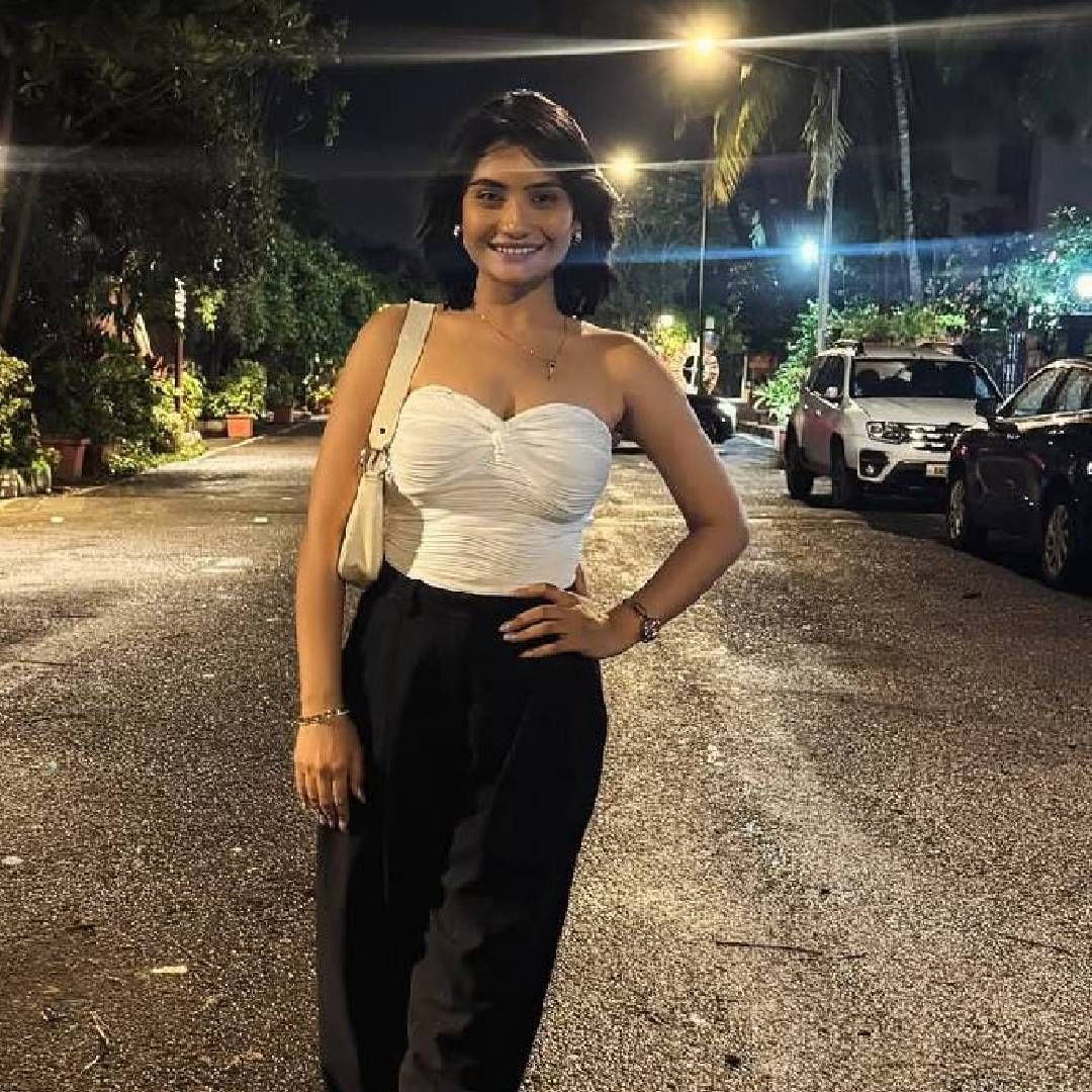 या सीरिजमध्ये अभिनेते पंकज त्रिपाठी यांनी माधव मिश्राची भूमिका साकारली आहे. तर 'क्रिमिनल जस्टीस 4'मध्ये पंकज त्रिपाठी यांच्या ऑनस्क्रीन पत्नीची भूमिका मराठमोळ्या अभिनेत्रीने साकारली आहे. अभिनेत्री खुशबू अत्रे यामध्ये रत्नाच्या भूमिकेत आहे. 
