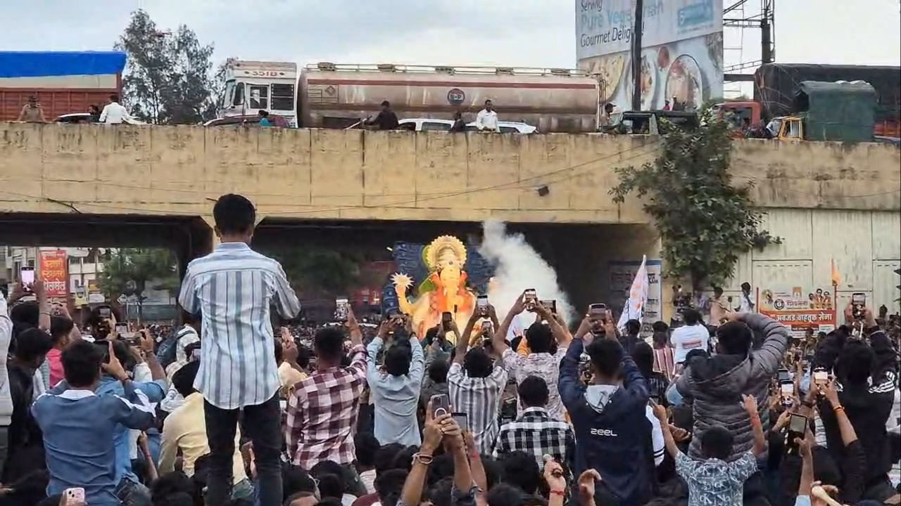 या मिरवणुकीने गणेशोत्सवापूर्वीच शहरात भक्तिमय आणि उत्साहाचे वातावरण निर्माण केले 'कोल्हापूरचा राजा'च्या आगमन सोहळ्याला मोठ्या संख्येने भाविक उपस्थित होते. कोल्हापूरच्या प्रवेशद्वारावर बाप्पाच्या स्वागतासाठी मोठी गर्दी जमली होती.