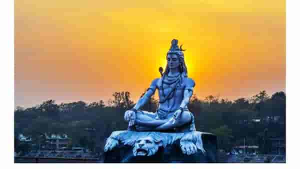 ही फूलं आहेत महादेवांना अत्यंत प्रिय; दूर होतात आयुष्यातील सर्व कष्ट