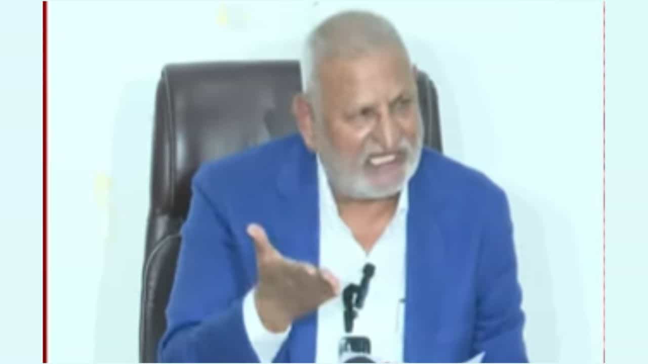 आता कोकाटे म्हणतात सरकारच भिकारी आहे..