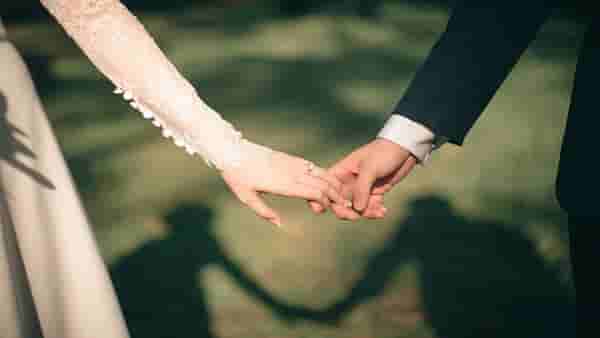 Brother Marry Sister: भाऊच करतो सख्या बहिणीसोबत लग्न, आई वडील होतात सासू सासरे, येथील अनोखी परंपरा