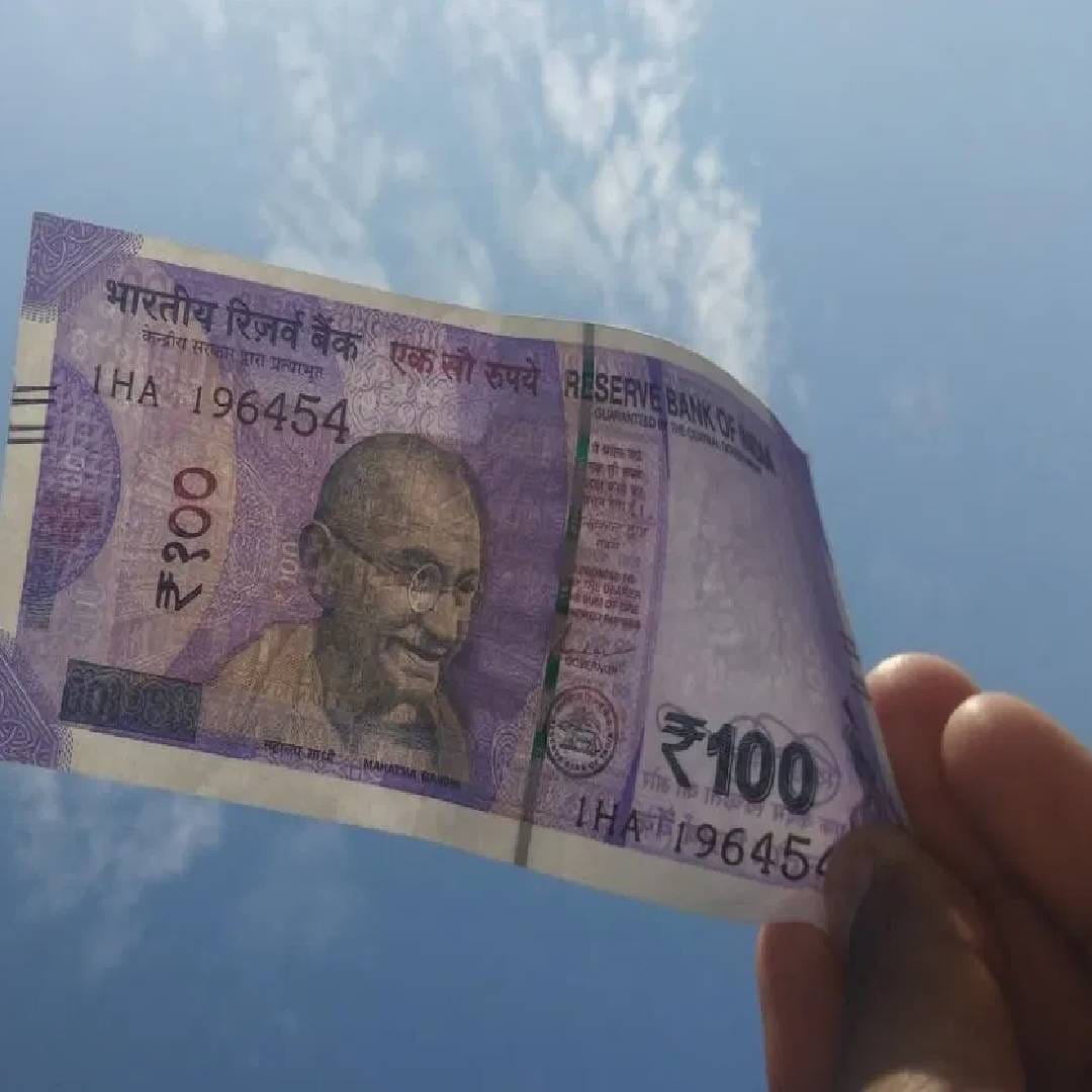 जर, तुम्हाला रस्त्यावर पैसे मिळाले तर ते उचलून तुम्ही स्वत:जवळ ठेवता किंवा आपल्या गरजांवर तो पैसा खर्च करता. पण त्यामुळे तुम्हाला पाप लागतं. म्हणून रस्त्यावर मिळालेले पैसे आपल्या गरजांवर खर्च करु नका.  