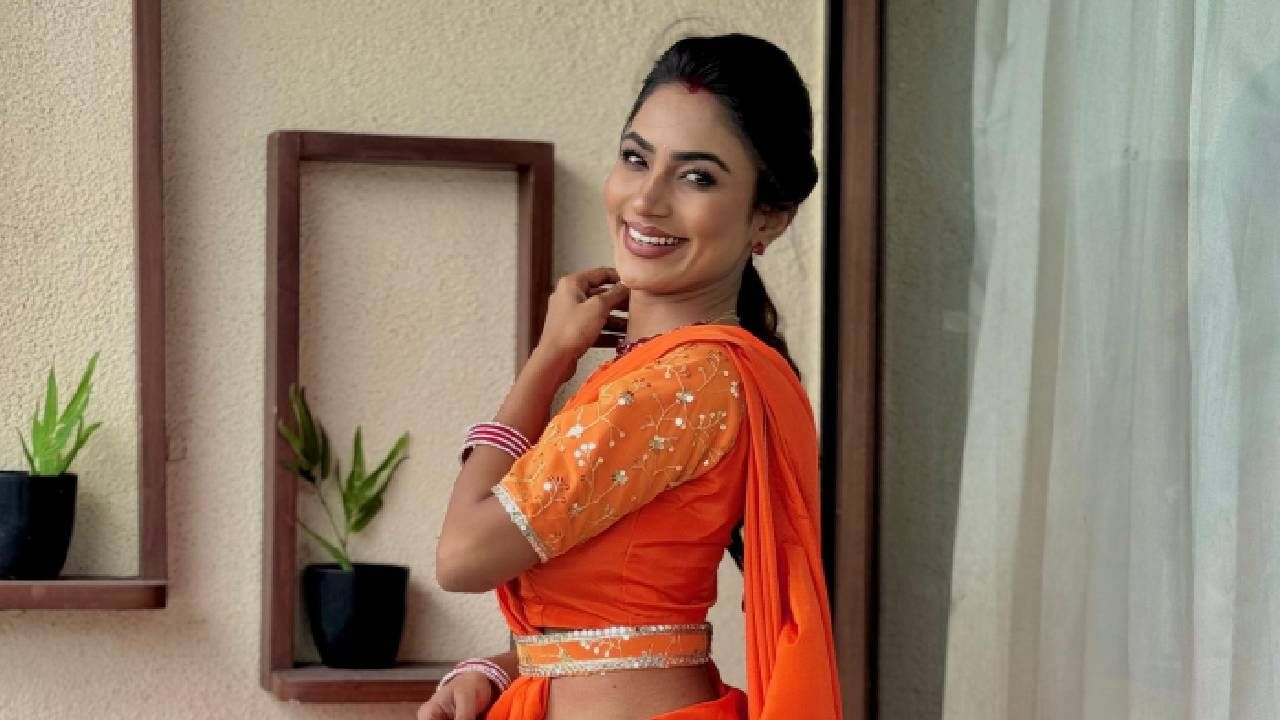 पारूचा त्याच्यावरचा विश्वास, तिचं समर्पण आणि नात्याची श्रद्धा पाहून आदित्य पारूला न्याय द्यायचा आणि सर्वांसमोर तिचं स्थान मान्य करायचं ठरवतो. मालिकेत देवीच्या उत्सवाचा माहोल सुरू आहे. गुरुजी संपूर्ण गावाला आमंत्रण देतात आणि त्याच वेळी दमिनी आग्रह करते की मुख्य पूजेसाठी दिशा 'नववधू' म्हणून पुढे यावी. 
