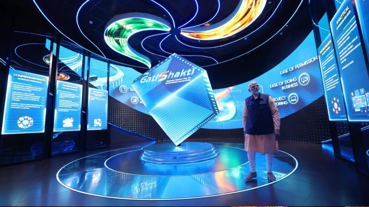 AI, UPI पासून ग्लोबल लीडरशीपपर्यंत कसा बदलला भारत? PM मोदींचा ब्लॉग!