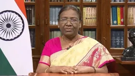 राष्ट्रपतींच्या विवेकाधीन अनुदानातून विद्यार्थ्यांना निधीचे वितरण राष्ट्रपतींच्या विवेकाधीन अनुदानातून विद्यार्थ्यांना निधीचे वितरण
