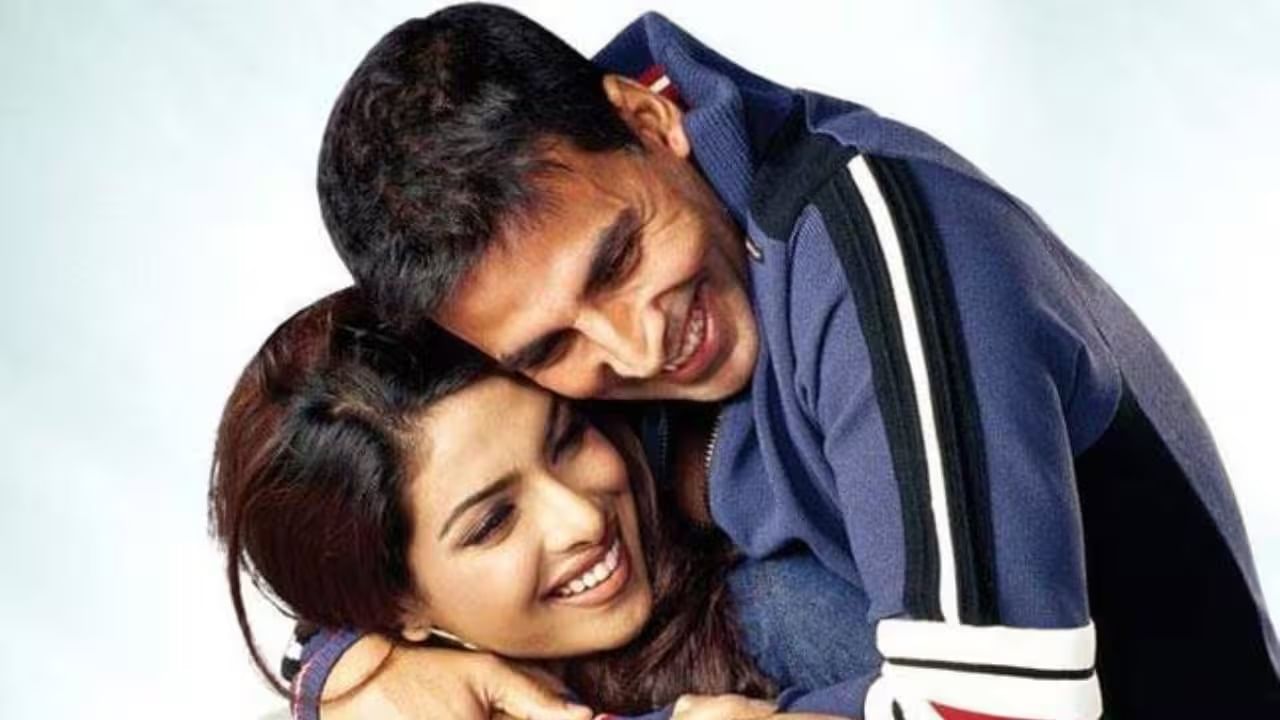 प्रियांका चोप्राने अक्षय कुमारच्या सिनेमातून बॉलिवूडमध्ये पदार्पण केलं. दोघांमध्ये मैत्री झाली आणि नंतर ते प्रेमात पडले. त्यानंतर त्यांनी अनेक सिनेमांमध्ये एकत्र काम केलं. पण, जेव्हा अक्षय कुमारची पत्नी ट्विंकल खन्नाला या अफेअरची माहिती मिळाली तेव्हा अभिनेत्याने प्रेमाचा त्याग केला.