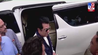 Raj Thackeray : … अशी झाली राज ठाकरेंची विजयी मेळाव्यास्थळी रूबाबदार एन्ट्री, बघा व्हिडीओ