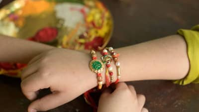 Raksha Bandhan 2025 : 8 की 9 ऑगस्ट, रक्षाबंधन नक्की कधी ?  हे कन्फ्यूजन आजच करा दूर