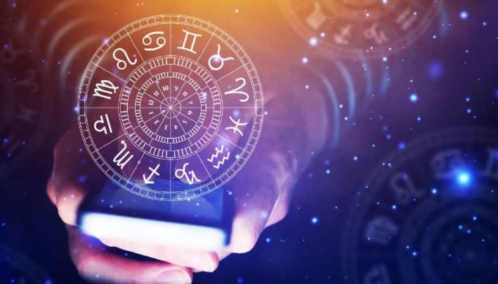 राहूने नक्षत्रबदल केल्यामुळे कुंभ राशीच्या लोकांना आर्थिक फायदा होऊ शकतो. त्यांच्या संपत्तीत वाढ होऊ शकते. अडून राहिलेले काम मार्गी लागेल. या काळात धार्मिक कार्यात तुमचे मन लागेल. प्रेम जीवनात सुधारणा होईल. नोकरी करणाऱ्यांना वरिष्ठ अधिकाऱ्यांकडून साथ मिळेल. 