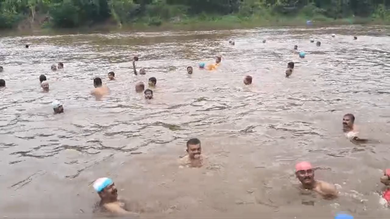 यामध्ये अवघ्या आठ वर्षांच्या लहान मुलापासून ते वयोवृद्धांपर्यंत सर्वांनी उत्स्फूर्तपणे भाग घेतला. भिलवडी कृष्णा नदी घाटापर्यंतचे अंतर अवघ्या अर्धा ते पाऊण तासात पूर्ण केले.