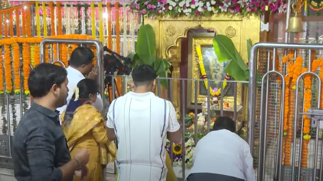 साईबाबा संस्थानने भाविकांच्या सोयीसाठी विशेष उपाययोजना केल्या आहेत. यामध्ये दर्शन, राहण्याची सोय आणि भोजनाची उत्तम व्यवस्था समाविष्ट आहे. मंदिरात दर्शनासाठी भाविकांच्या लांबच लांब रांगा लागल्या आहेत.