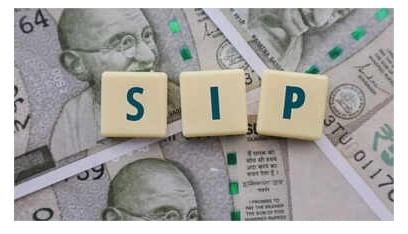 तुम्ही SIP करत आहात का? 'या' 4 चुका तुमची बचत खराब करू शकतात, जाणून घ्या