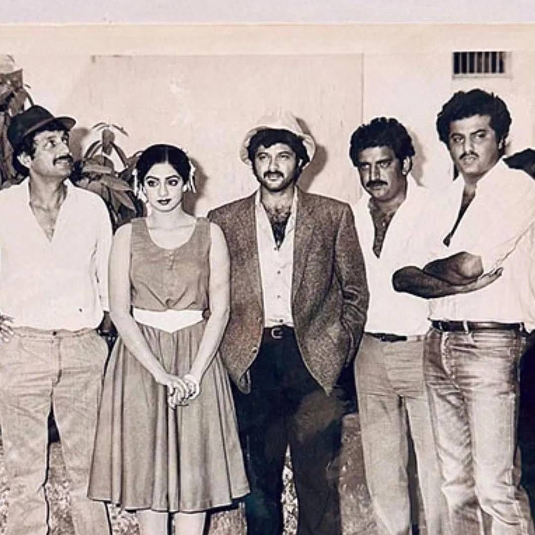 आम्ही त्या जोडीबद्दल बोलतोय, ज्यांनी आजही एकत्र काम केलं असतं तर प्रेक्षकांची थिएटरमध्ये रांग लागली असती. आम्ही अनिल कपूर आणि श्रीदेवी यांच्या जोडीबद्दल बोलतोय. अनिल कपूर आजही चित्रपट सृष्टीत सक्रीय आहेत. त्यांचा फिटनेस चर्चेचा विषय असतो. 