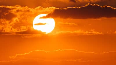 सूर्याचे आयुष्य किती उरले आहे, त्याचा अंत कधी होईल आणि तेव्हा पृथ्वीवर काय घडेल?