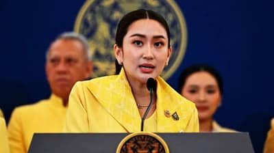 एका फोन कॉलमुळे गेले पंतप्रधान पद, अखेर थायलँड PMच्या लिक झालेल्या संवादात काय होते ?