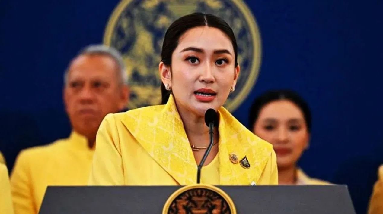 एका फोन कॉलमुळे गेले पंतप्रधान पद, अखेर थायलँड PMच्या लिक झालेल्या संवादात काय होते ?