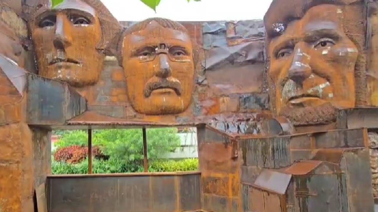 प्रामुख्याने ताजमहल,आयफेल टॉवर, बुर्ज खलिफा, टॉवर ऑफ पिसा, सिडनी ऑपेरा हाऊस, अजिंठा लेणी, गिझाचा पिरॅमिड, लंडनमधील बिग बेन,स्टॅच्यू ऑफ लिबर्टी, ट्रेव्ही फाउंटन,माउंट रशमोर यांचा समावेश आहे.