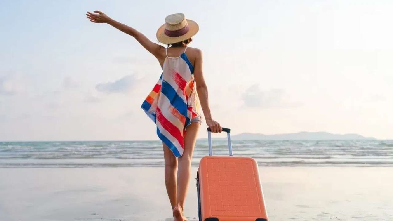 विदेश दौऱ्यावर जाताय? ही 5 कागदपत्रं असतील सोबत तर होईल प्रवास सुरळीत