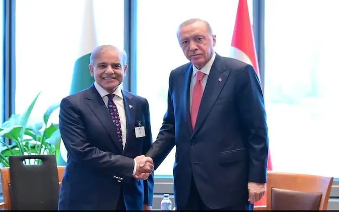 ऑपरेशन सिंदूर : भारताकडून सपाटून मार खाल्ल्यानंतर पाकिस्तानला उपरती,आता तुर्कीसोबत ड्रोन डीलमध्ये केला हा बदल