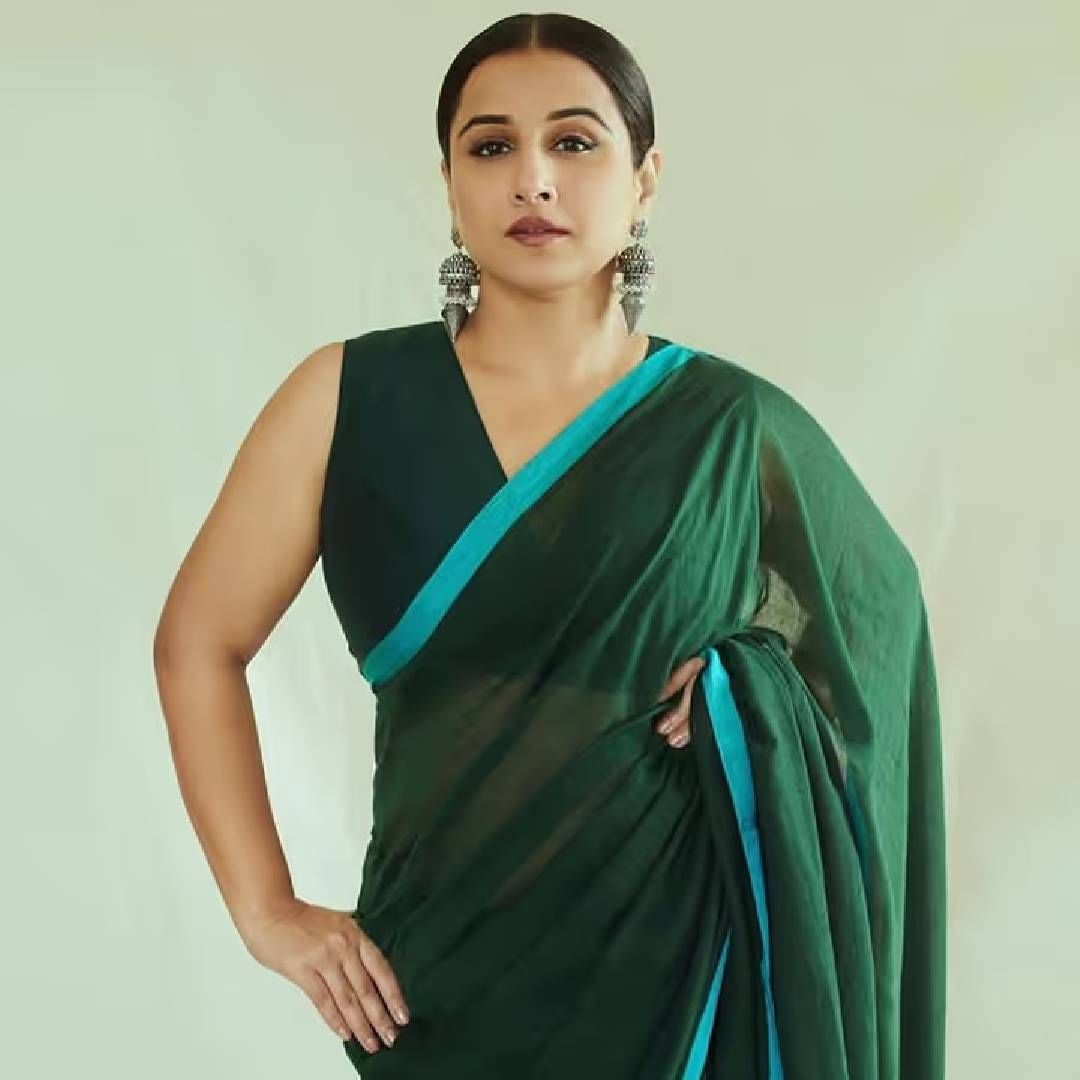 विद्या बोलली, त्याची उदारता पहा, असं बोलून त्याने माझ्या मनावरील ओझं थोडं हलकं केलं. हा माझा पहिला इंटीमेट सीन होता. मी याआधी कधी असा सीन केला नव्हता. विद्याला ही गोष्ट खूप आवडली. शूटिंग संपल्यानंतर संजयने स्वत: जाऊन तिला विचारलेलं की, सर्व काही ठिक आहे ना. 