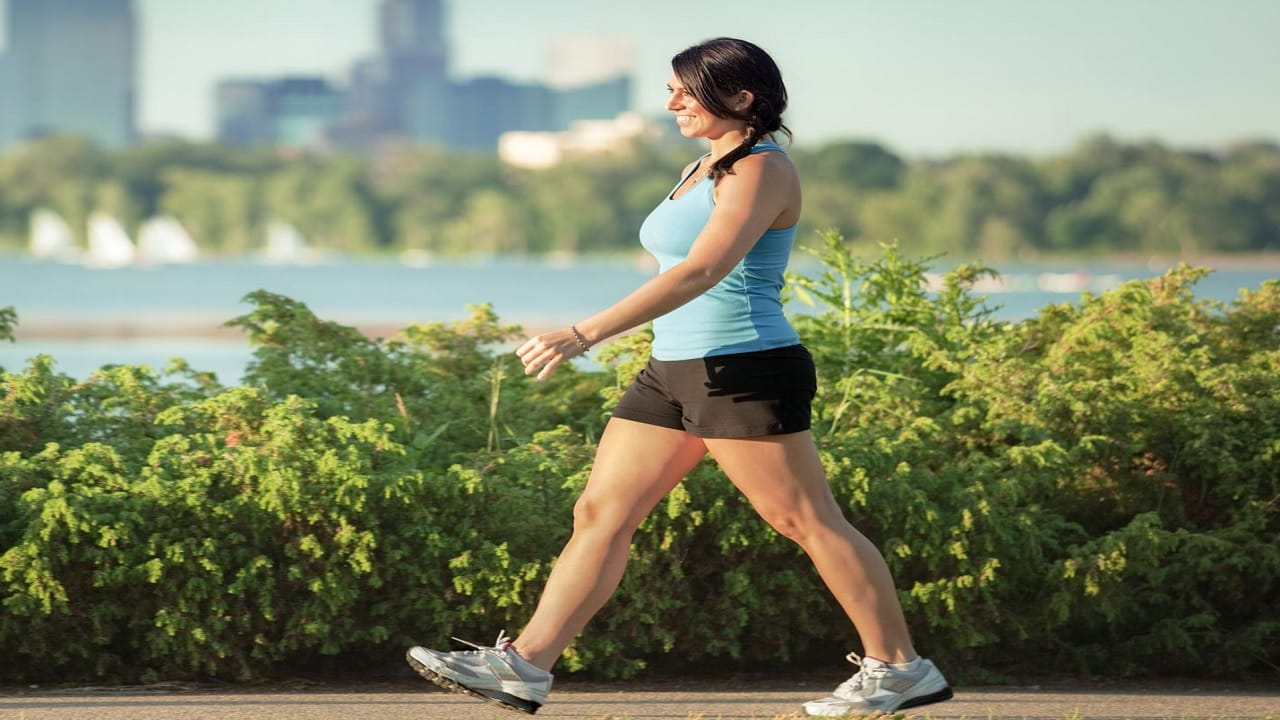 रोज केवळ 11 मिनिटे पायी चाला; शरीरात दिसतील हे फरक, 30 मिलियन लोकांवर केला प्रयोग