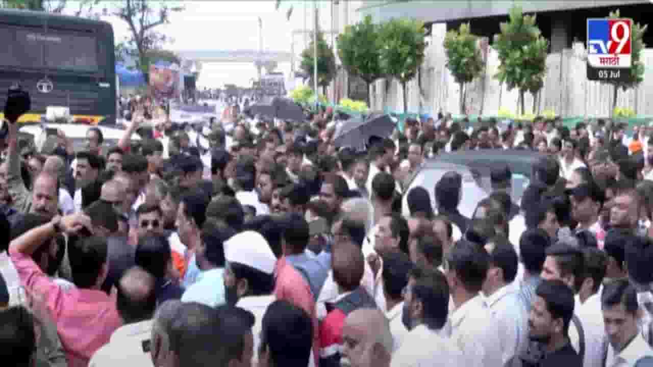 Thackeray Brothers Melava : 'तो' क्षण याची देही याची डोळा बघण्यासाठी मेळाव्याला तुफान गर्दी