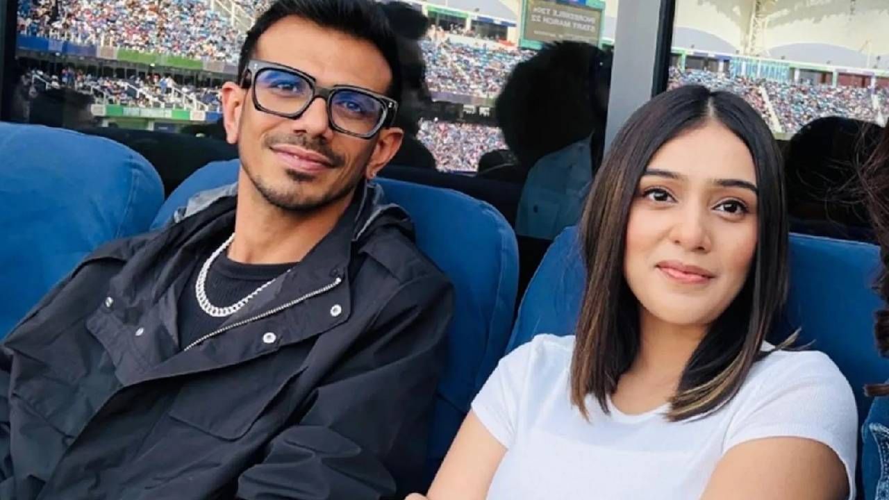 आरजे महवशसोबत डेटिंगच्या चर्चांवर अखेर युजवेंद्रकडून शिक्कामोर्तब? म्हणाला 'इंडिया जान चुका है..' आरजे महवशसोबत डेटिंगच्या चर्चांवर अखेर युजवेंद्रकडून शिक्कामोर्तब? म्हणाला 'इंडिया जान चुका है..'