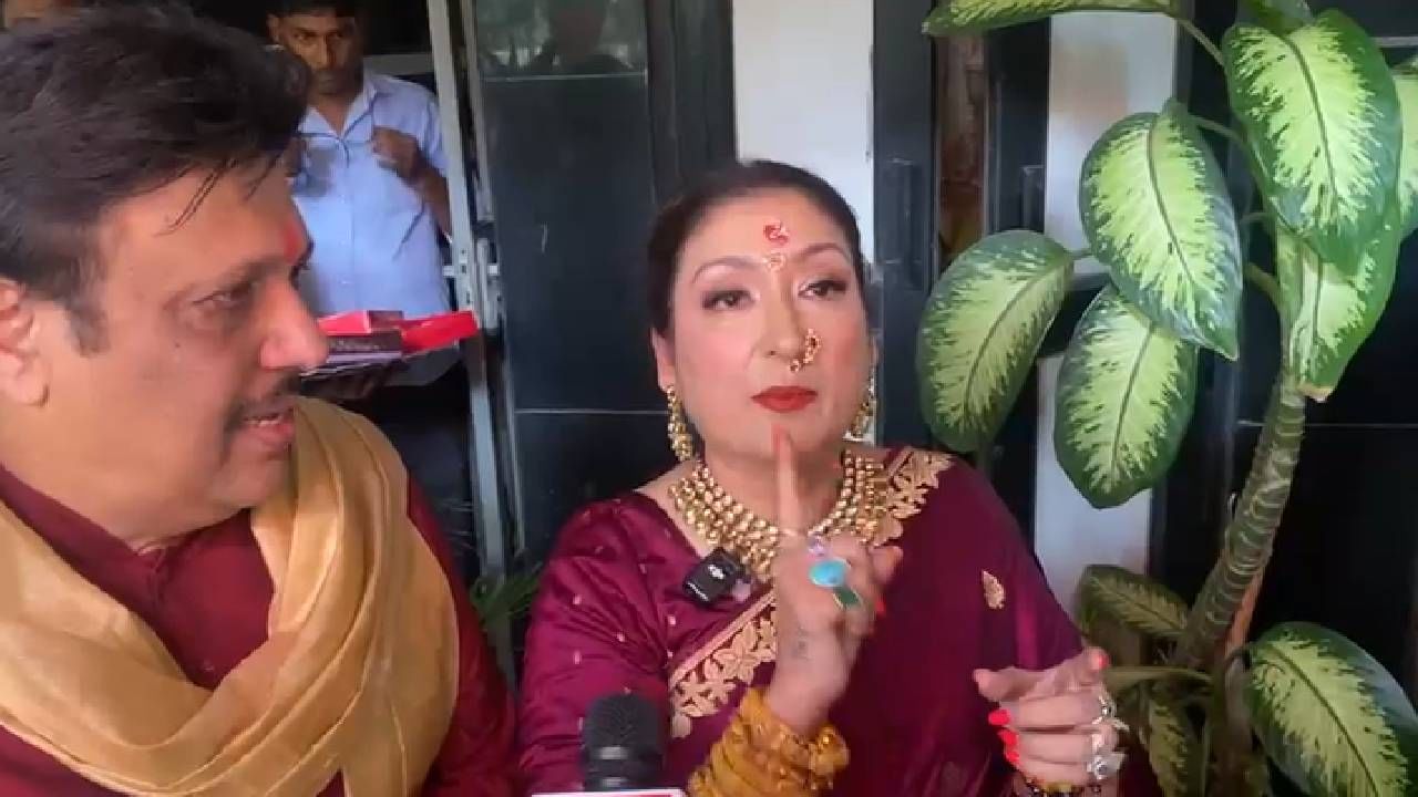 बॉलिवूड अभिनेता गोविंदा हा त्याच्या खासगी आयुष्यामुळे मागील काही दिवसांपासून तूफान चर्चेत आहे. गोविंदा आणि त्याची पत्नी सुनिता आहूजा यांच्या घटस्फोटाची प्रक्रिया सुरू असल्याची जोरदार चर्चा ही रंगताना दिसली. 