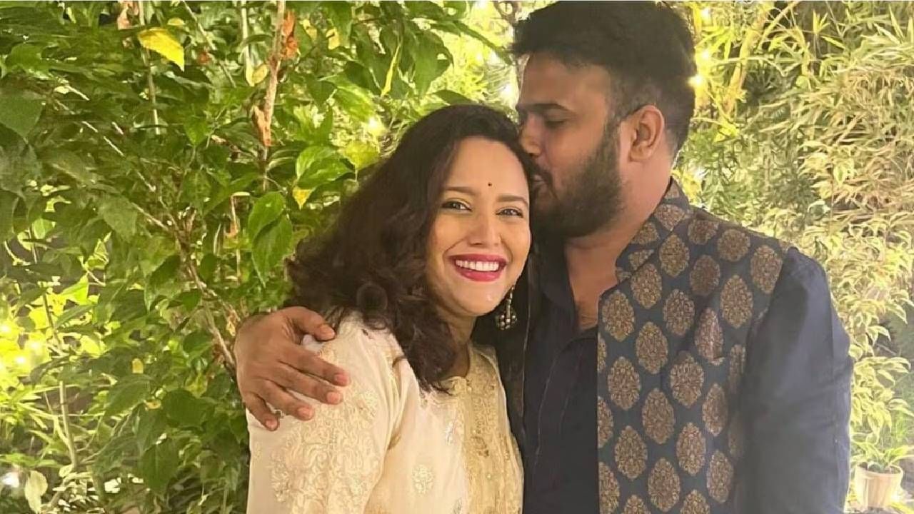 स्वरा भास्कर हिने या कमेंटचा स्क्रीनशॉर्ट शेअर केलाय. स्वराने म्हटले की, स्वतःला अभिमानी हिंदू आणि आंबेडकरवादी म्हणवणाऱ्या या मूर्खाला हे माहिती नाही की, छापरी हा एक जातीय शब्द आहे. 'छप्पर' किंवा झोपड्या बांधणाऱ्या समुदायासाठी वापरला जाणारा हा अपमानजनक शब्द आहे,असे तिने म्हटले.