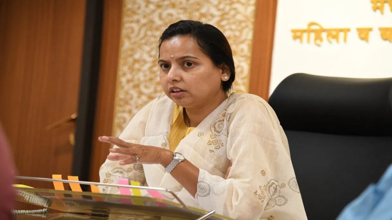 शिवसेना शिंदे गटाला पुन्हा डिवचलं, मान तटकरेंनाच..., काय आहे नवा संकेत?