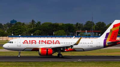 एअर इंडियाच्या विमानाला आग, प्रवाश्यांची जीव वाचवण्यासाठी धडपड, आपत्कालीन लँडिंग, मोठी खळबळ