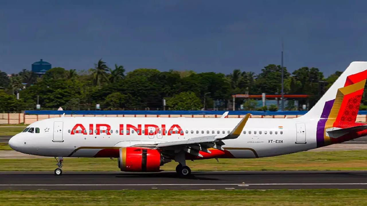 एअर इंडियाच्या विमानाला आग, प्रवाश्यांची जीव वाचवण्यासाठी धडपड, आपत्कालीन लँडिंग, मोठी खळबळ