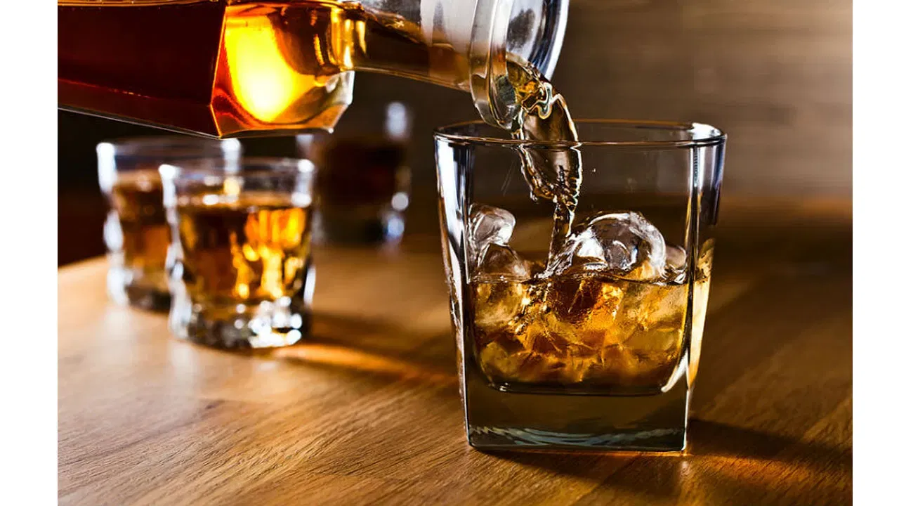 तरीही, याला अवकाशात ओळखणे अत्यंत कठीण आहे. हा अणू अत्यंत जलद गतीने संपुष्टात येतो. त्याला dissociative photoionization असे म्हणतात. वैज्ञानिकांनाही याला लॅबमध्ये फक्त काही क्षणांसाठी बनवले होते. यापूर्वी याच वैज्ञानिकांनी मिथेनट्रायॉल नावाचा आणखी एक ‘अशक्य’ अणू शोधला होता.