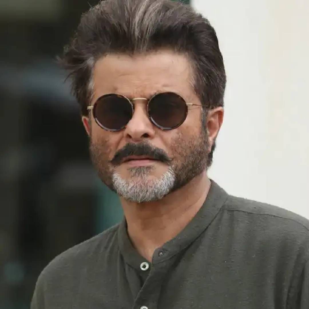 बॉलिवूडमधील दिग्गज अभिनेते अनिल कपूरसुद्धा या चित्रपटात महत्त्वपूर्ण भूमिकेत आहेत. त्यांना 10 कोटी रुपये मानधन मिळाल्याची माहिती समोर येत आहे.