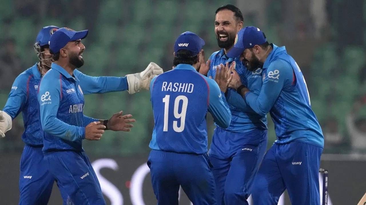 आशिया कप स्पर्धेपूर्वीची रंगीत तालीम म्हणून या स्पर्धेकडे पाहीलं जात आहे. कारण या तिरंगी लढतीचा शेवटचा सामना 7 सप्टेंबरला होणार आहे. तर आशिया कप स्पर्धा 9 सप्टेंबरपासून सुरु होणार आहे.