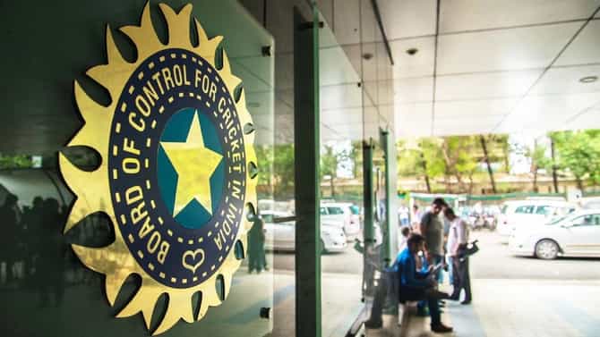 AUS vs IND : टीम इंडिया सलग दुसऱ्या विजयासह मालिका जिंकण्यासाठी सज्ज, ऑस्ट्रेलिया रोखणार?