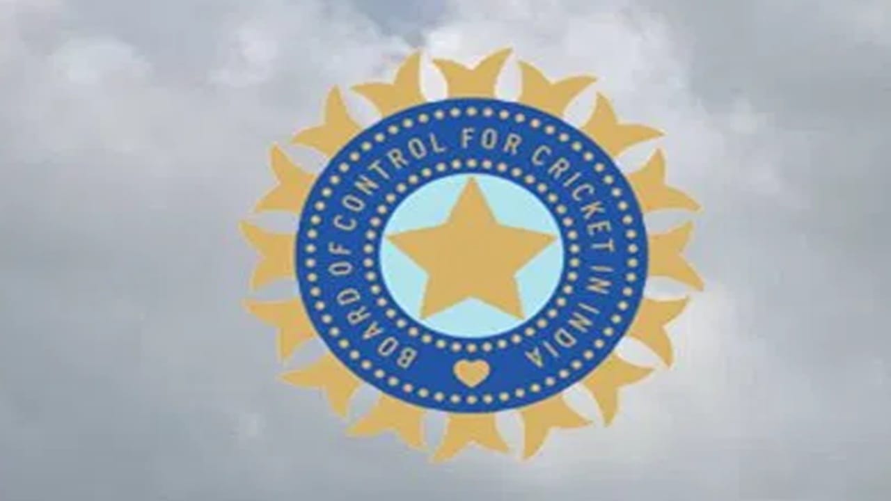 AUS vs IND : युवा फलंदाजाची झुंजार खेळी, टीम इंडियाकडे 254 धावांची आघाडी, ऑस्ट्रेलिया विरुद्ध जिकंणार?