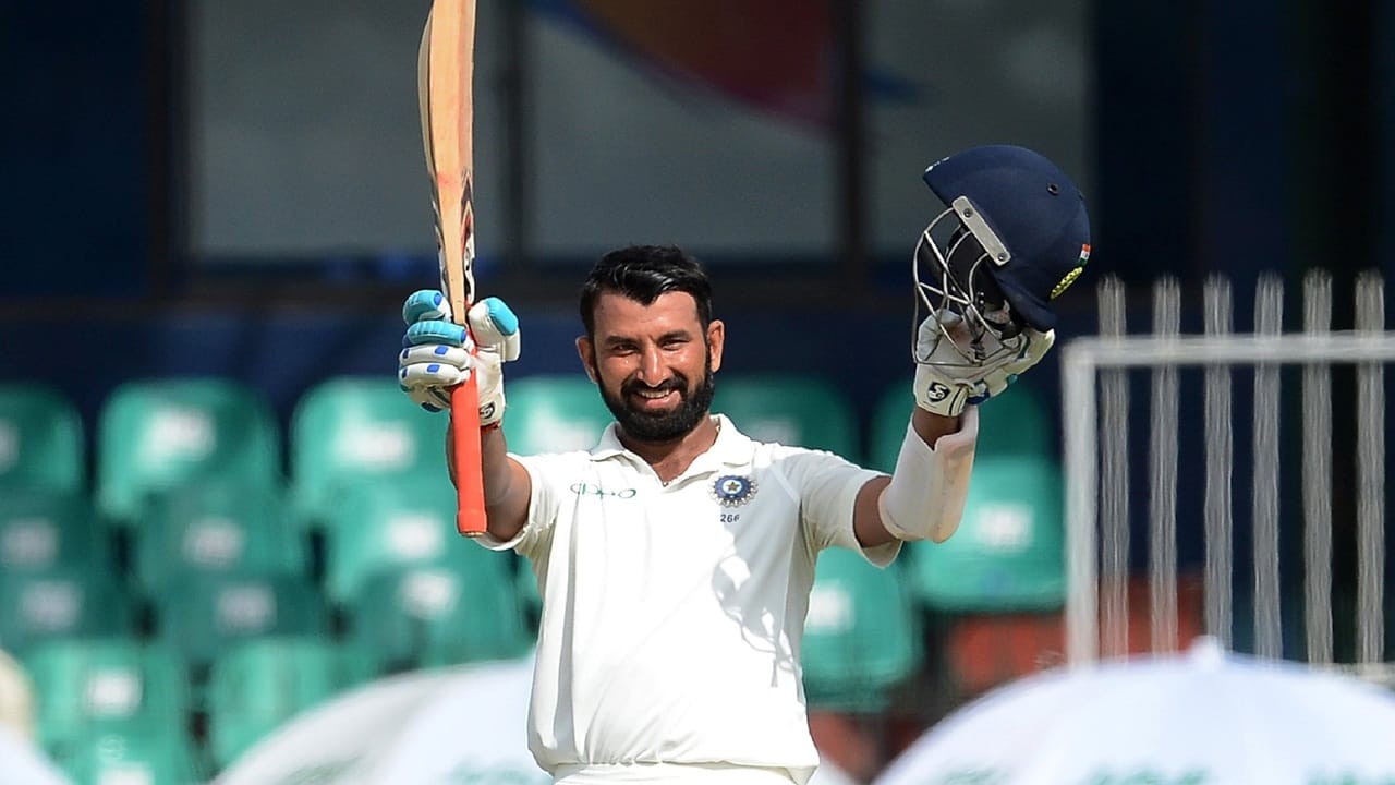 पुजारा भारताच्या विजयात सर्वाधिक वेळा 50 पेक्षा अधिक धावा करणारा तिसरा फलंदाज आहे. पुजाराने 36 विजयात 50 पेक्षा अधिक धावा केल्या आहेत. या यादीत दिग्गज सचिन तेंडुलकर पहिल्या तर राहुल द्रविड दुसऱ्या स्थानी विराजमान आहे. (Photo Credit : Icc X Account)