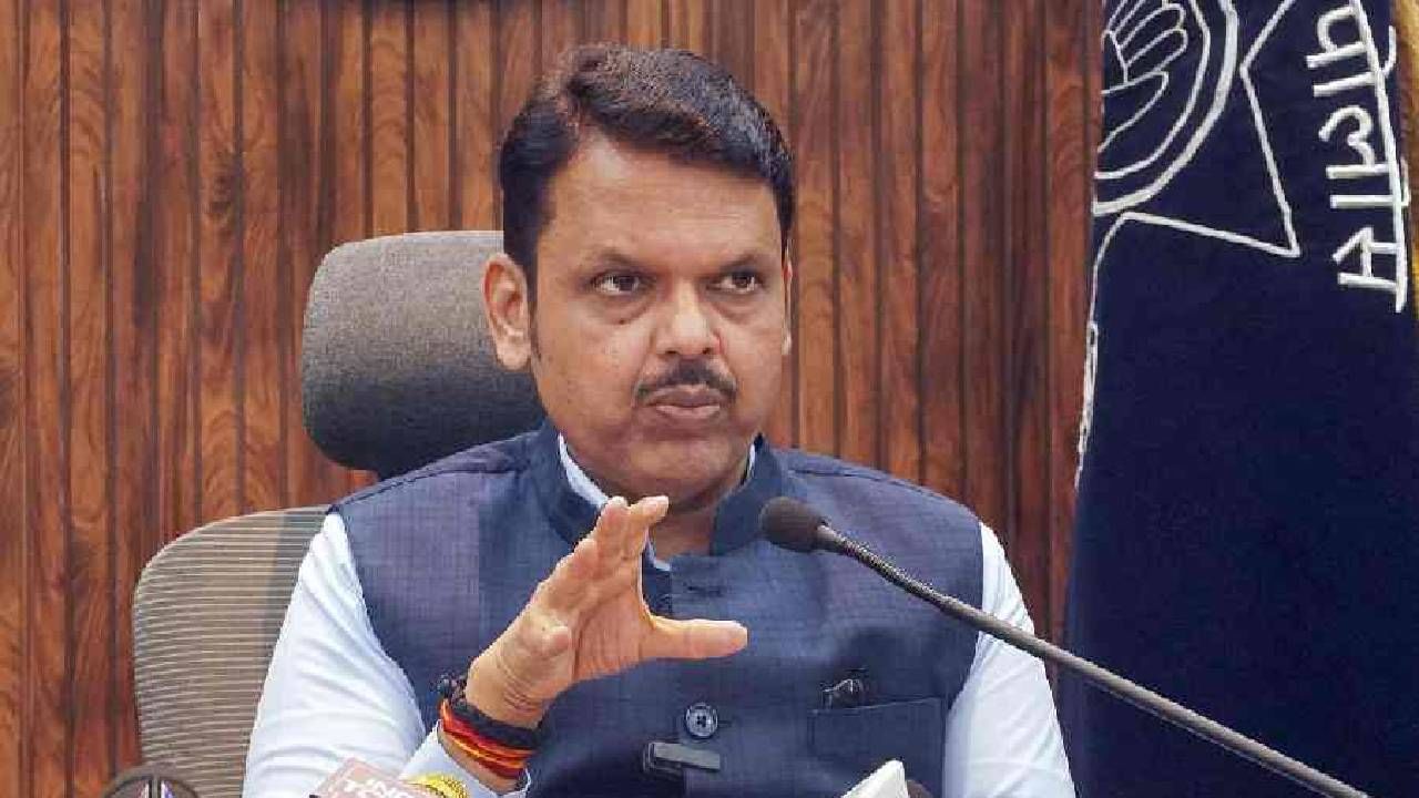 देवेंद्र फडणवीस यांचे मोठे विधान, मी ओबीसी समाजासाठी लढल्यानेच मला... देवेंद्र फडणवीस यांचे मोठे विधान, मी ओबीसी समाजासाठी लढल्यानेच मला...