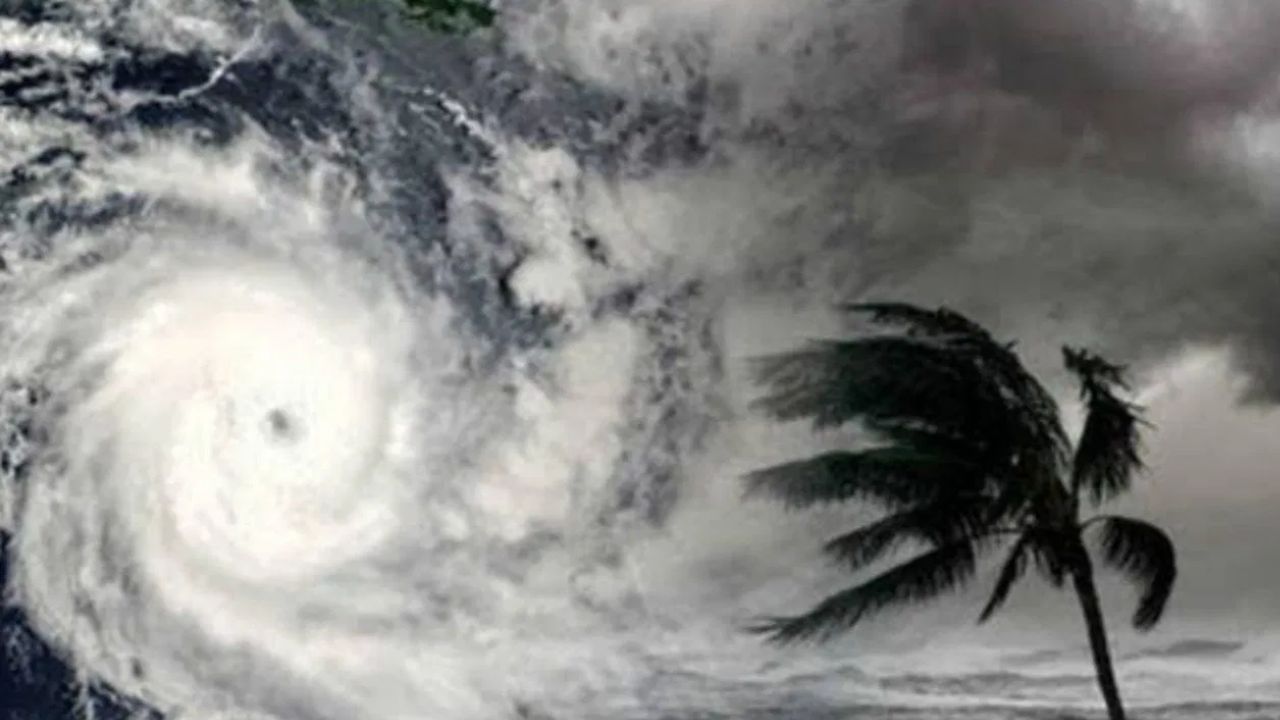 Cyclone Erin : 260 किमी वेगानं येतय आता मोठं सकंट, हवामान विभागालाही भरली धडकी, धोका वाढला