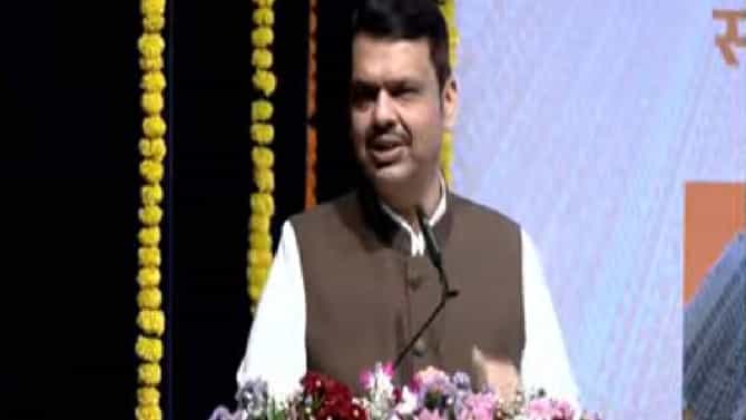 Devendra Fadnavis BDD Chawl : नावाला ती चाळ होती, पण... मुख्यमंत्री फडणवीसांनी सांगितला BDD मधला मन हेलावणारा अनुभव