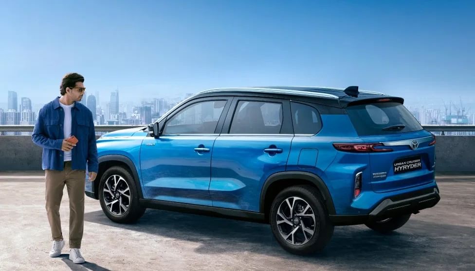 या 5 कारवर सर्वात मोठी सूट, 1.05 लाख रुपये वाचवण्याची मोठी संधी