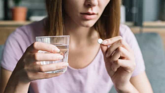 सण-उत्सव पाहून मासिक पाळी पुढे जाण्याच्या गोळ्या घेताय? थांबा! 18 वर्षीय तरुणीने गमावला जीव