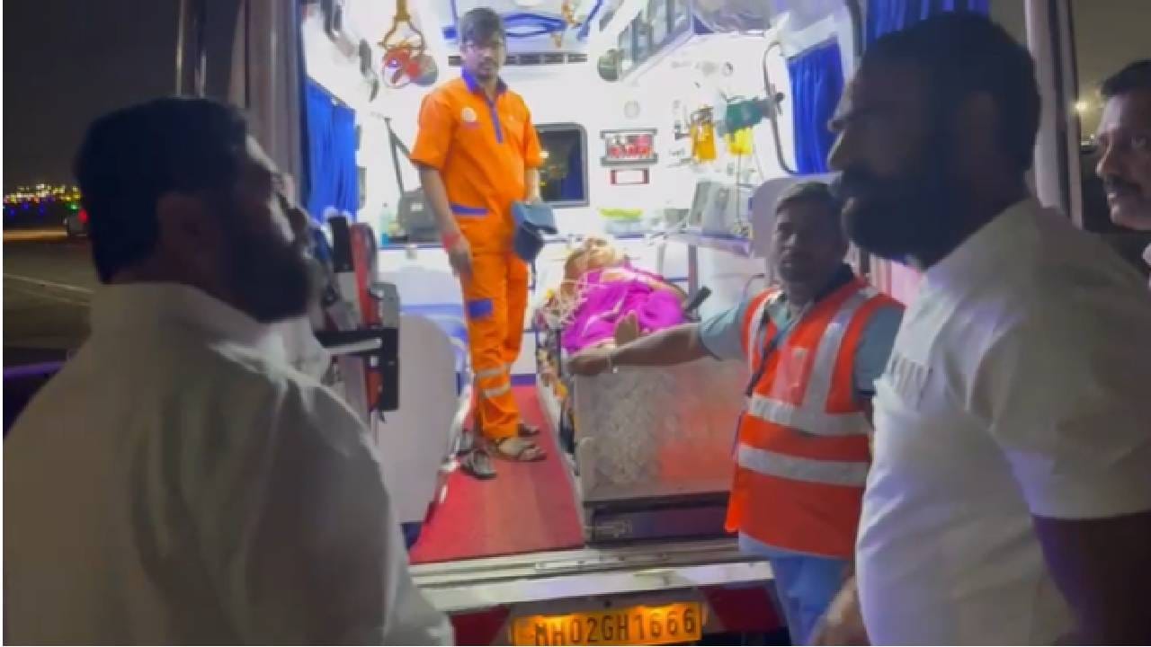 क्षणाचाही विलंब न लावता शिंदे यांनी आमदार बांगर यांच्या मातोश्रीसाठी विशेष एअर अँब्युलन्स नांदेडला पाठवली. या एअर अँब्युलन्स मध्ये बसून आमदार बांगर आणि त्यांच्या मातोश्री मुंबई विमानतळावर पोहोचले. 