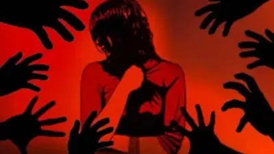3 मित्रांनी विद्यार्थिनीचं केलं अपहरण, 8 दिवस केला सामूहिक अत्याच्यार आणि नंतर....