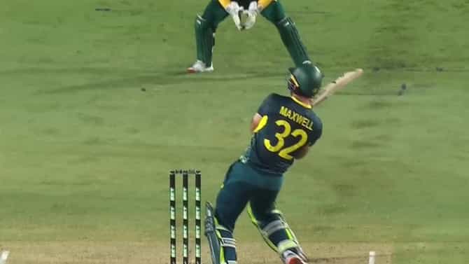 AUS vs SA : 2 बॉलमध्ये 4 रन्सची गरज, समोर मॅक्सवेल, दक्षिण आफ्रिका-ऑस्ट्रेलियापैकी कुणाचा विजय?